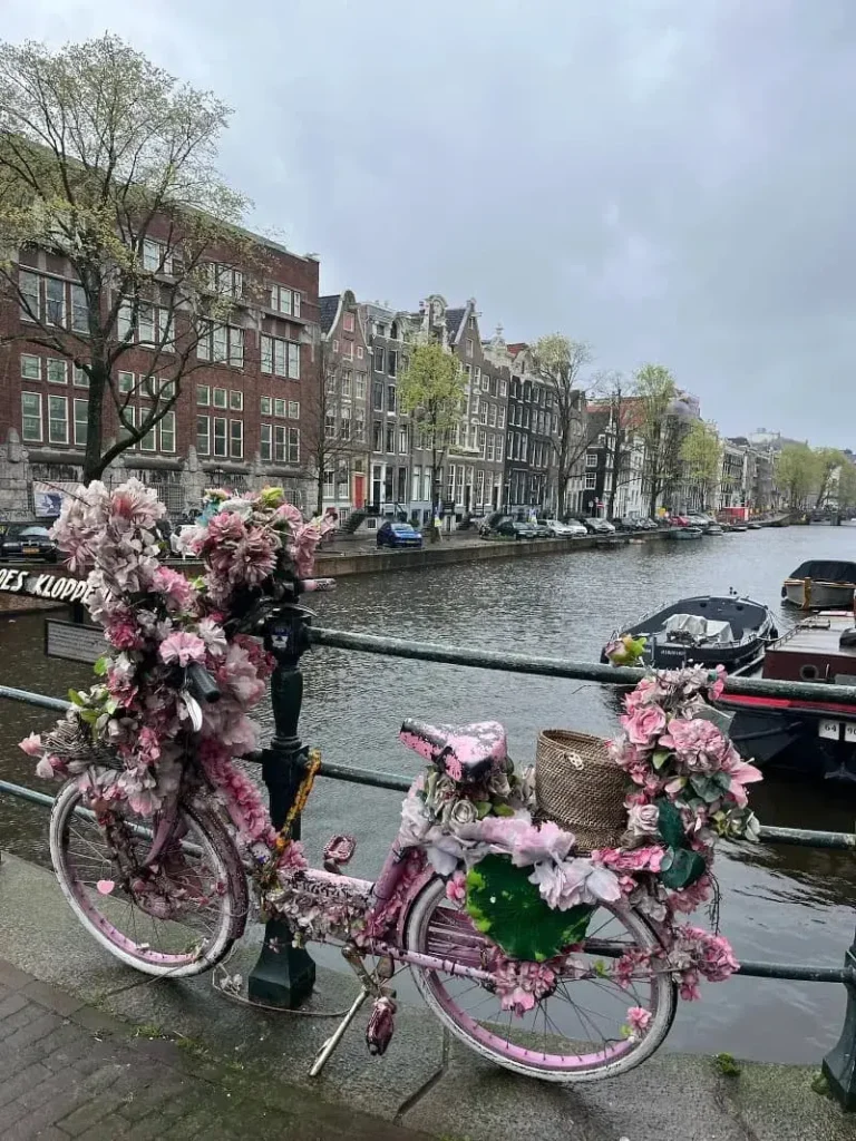 Canals Amsterdam Bike