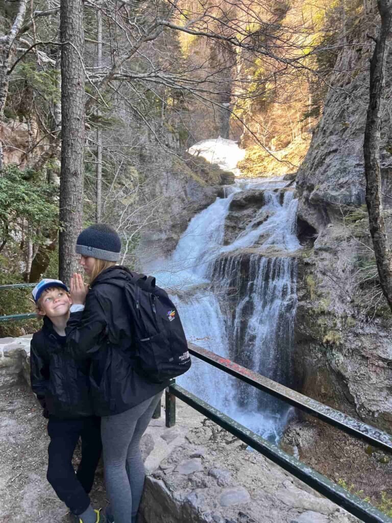 Two kids near the waterfalls of Monte Perdido.