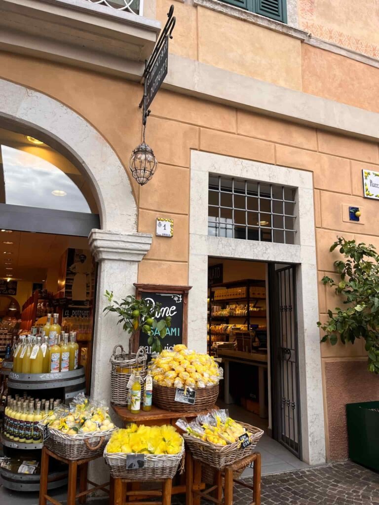 Lemon store in Limone.